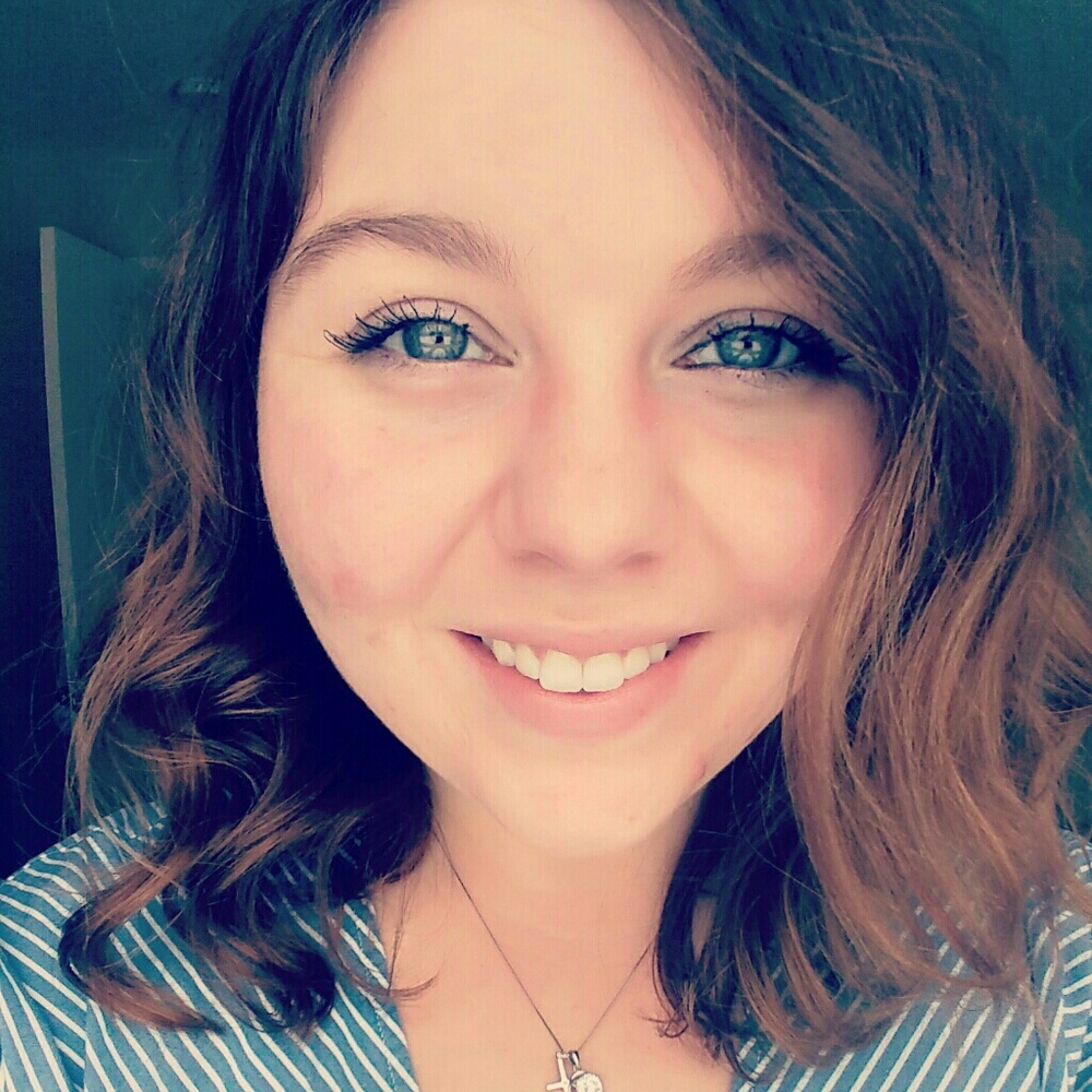 Meet your Posher, Dakota